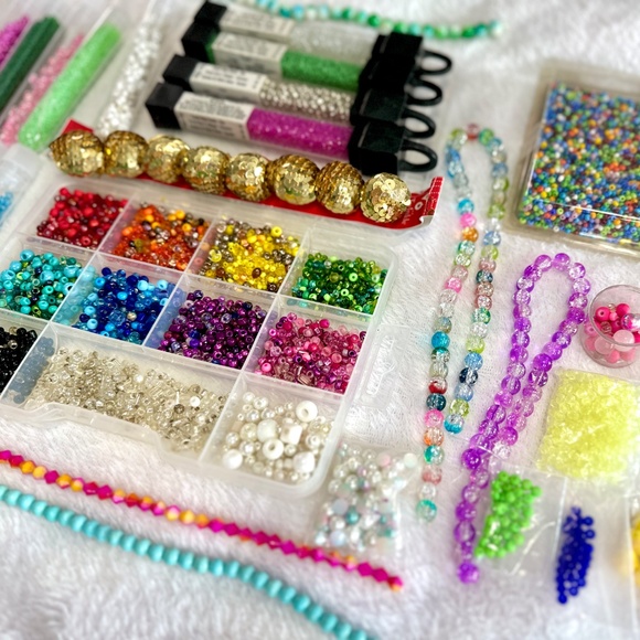 bead bundle for jewelry making or crafts, lot of beading supplies with organizer - Picture 3 of 8
